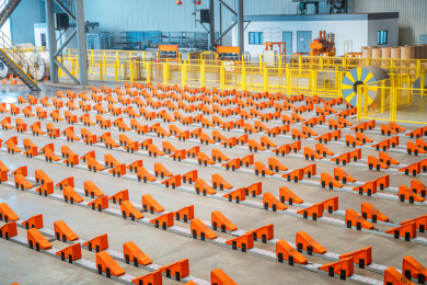 明亮先进的的现代工厂无人仓库的卡座