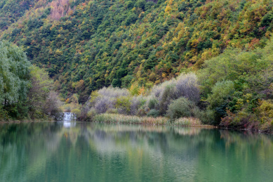 中国甘肃宕昌官鹅沟秋色