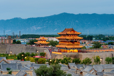 中国山西忻州古城南门景贤门夜景