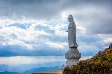 中国山西忻州五台山南台普济寺露天观音