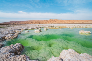 中国青海茫崖翡翠湖风光