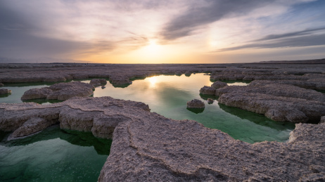 中国青海茫崖翡翠湖风光