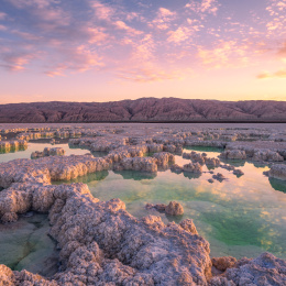 中国青海茫崖翡翠湖风光