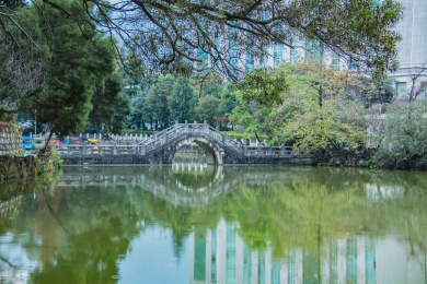 云南省临沧市西门公园石拱桥桥梁建筑