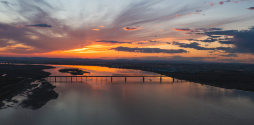 佳木斯松花江日落全景