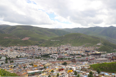 中国青海玉树藏族自治州俯拍