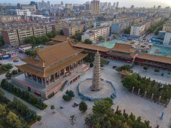 航拍甘肃省武威市鸠摩罗什寺