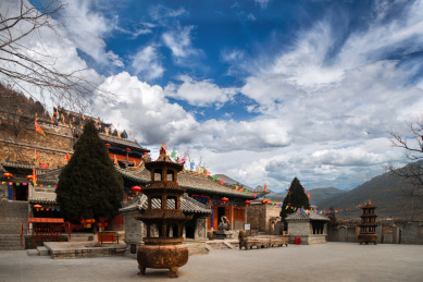 中国山西临汾云丘山道观