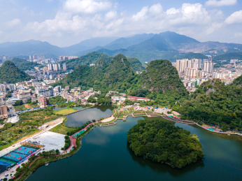 中国广东省云浮市蟠龙天湖自然风光