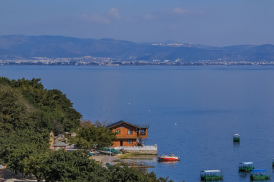 云南省玉溪市抚仙湖自然景观