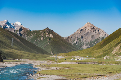 中国新疆巴音郭楞乡风光