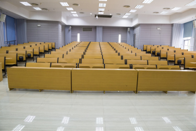 没有人的空旷大学阶梯教室