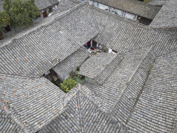 航拍视角下的中国四川省南充市阆中古城