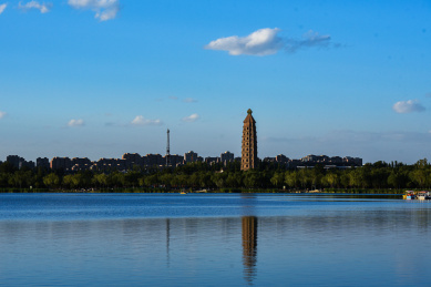 中国宁夏银川海宝公园北塔湖
