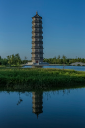 中国河南省濮阳市清丰县中华孝道园感恩塔建筑