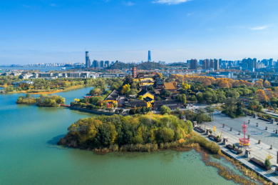 航拍江苏省镇江金山寺风景区