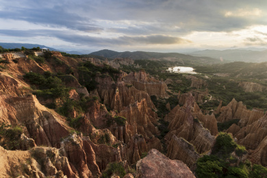 中国云南浪巴铺土林