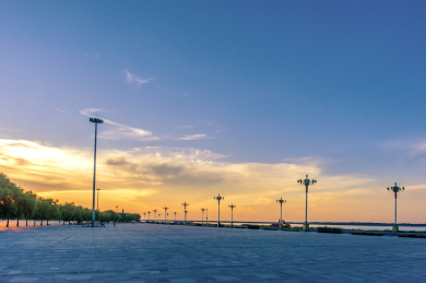 中国黑龙江佳木斯抚远县江边日落风光