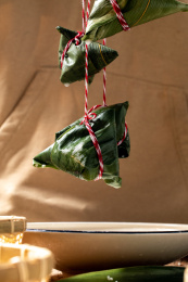 一些包好的粽子