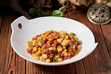 湘味辣炒黑山羊肉