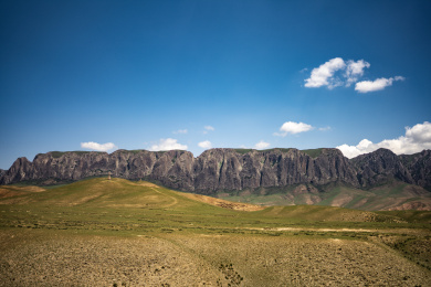 甘肃南部甘加秘境白石崖大峡谷