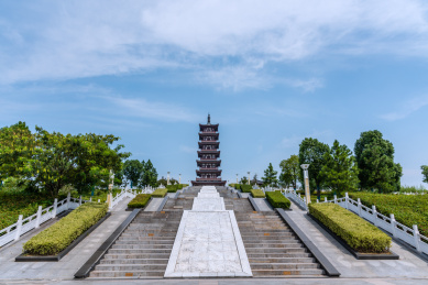 中国安徽宿州灵璧钟馗文化园的馗风塔