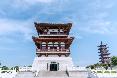 中国安徽宿州灵璧钟馗文化园的钟鼓楼