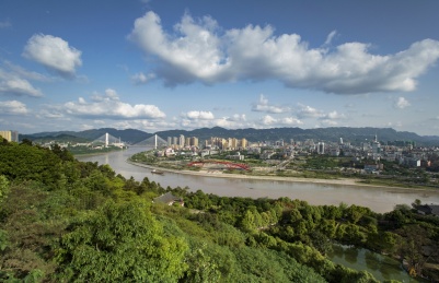 四川宜宾三江汇流城市风光