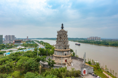 航拍湖南衡阳市来雁塔