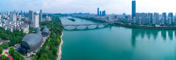 全景航拍柳州壶东大桥