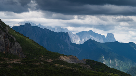 中国甘肃甘南洛克之路风光