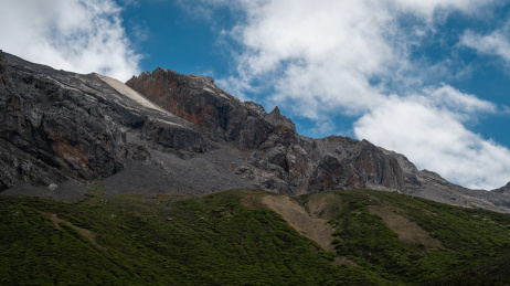中国甘肃甘南洛克之路风光