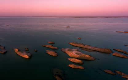 航拍中国青海海西水上雅丹