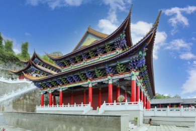 中国云南昭通绥江金山寺蓝天白云