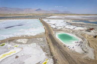 中国青海大柴旦翡翠湖盐湖