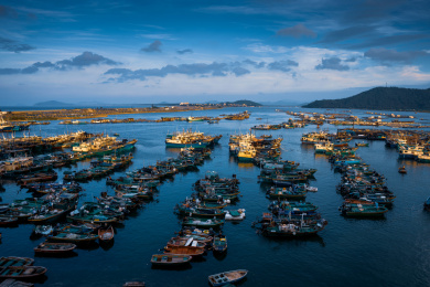 中国广东阳江市阳西渔港的秋日清晨