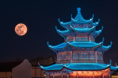 台州市路桥区十里长街福星阁中秋月圆之夜