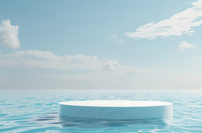 蓝天白云下的冰